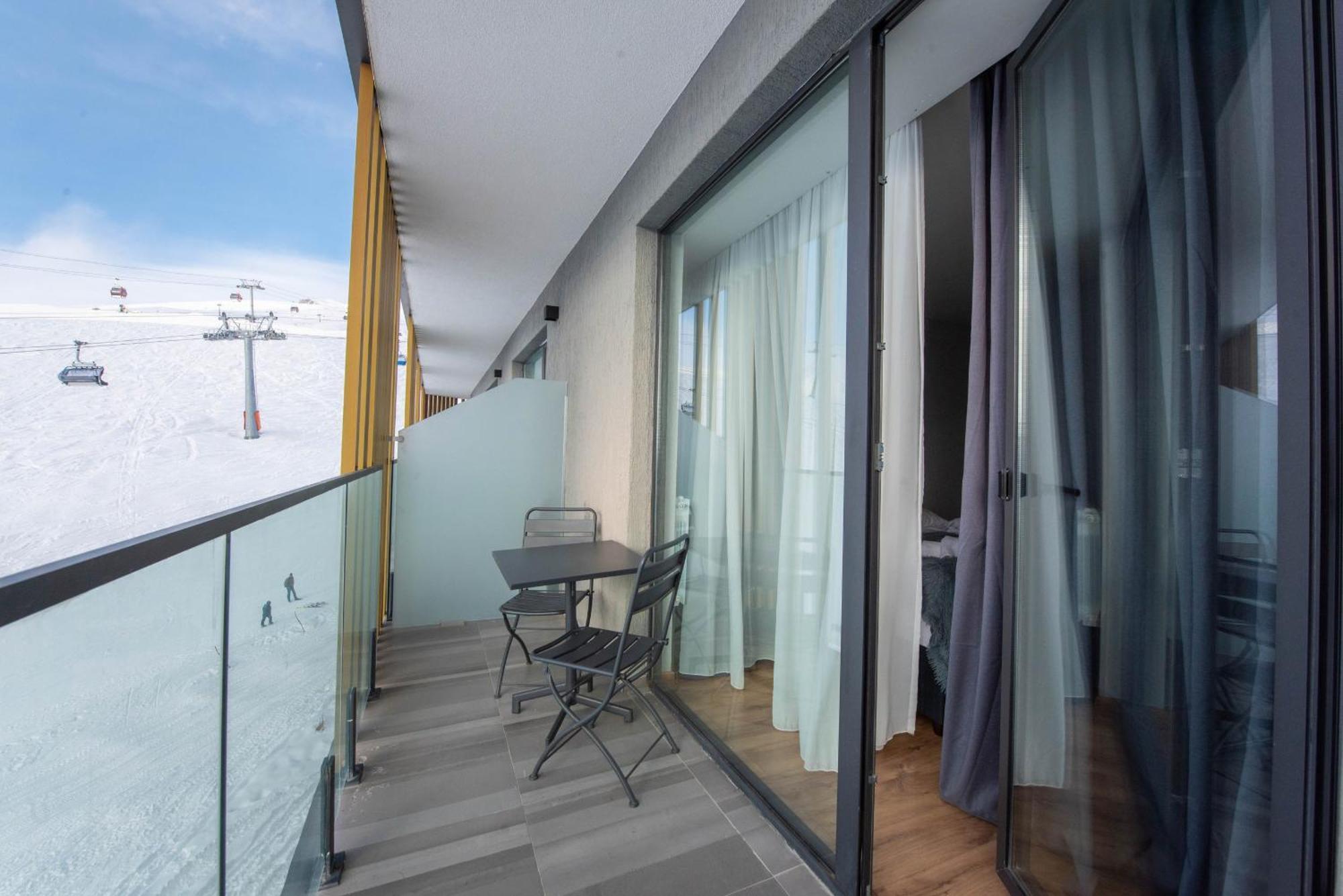 Atrium Apartment