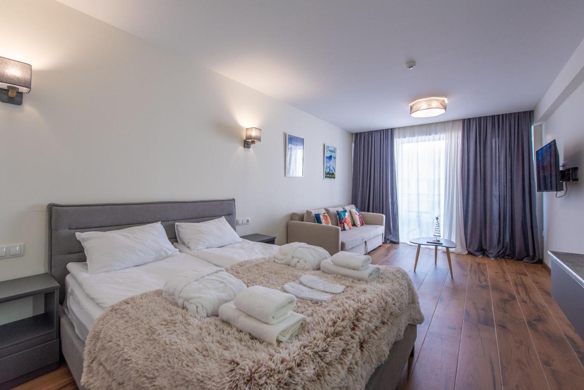 Atrium Apartment